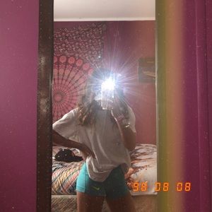 Meet your Posher, Mackenzie